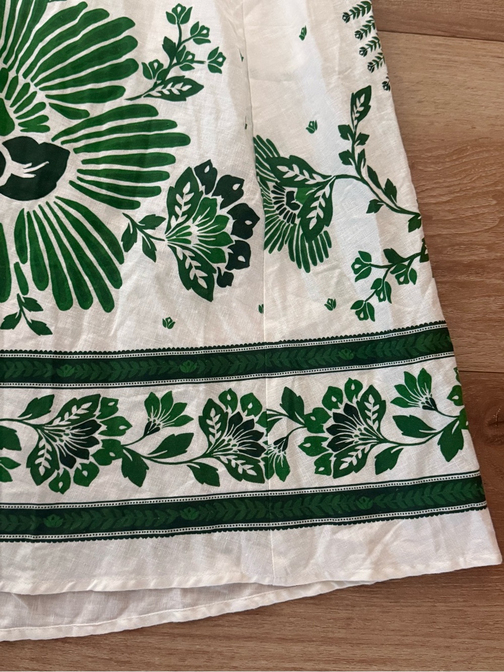 FARM RIO Forest Soul White and Green Floral Maxi Dress size MEDIUM - Picture 4 of 5
